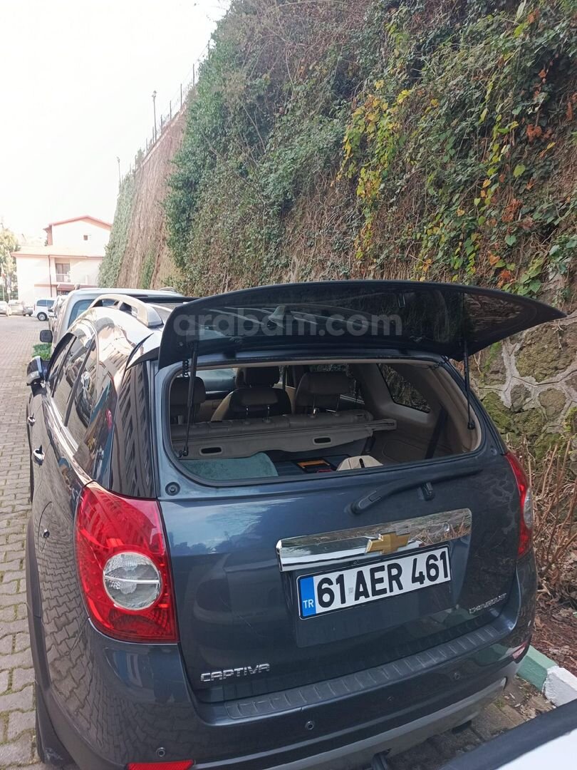 Sahibinden Chevrolet Captiva 2.0 D LT Sport 2008 Model 235.000 km Füme 4