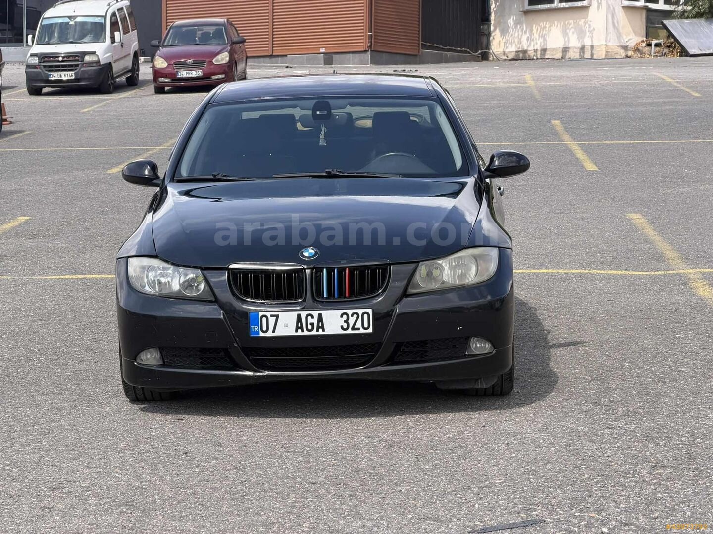 Galeriden BMW 3 Serisi 320i 2007 Model İstanbul 268.000 km Siyah 5