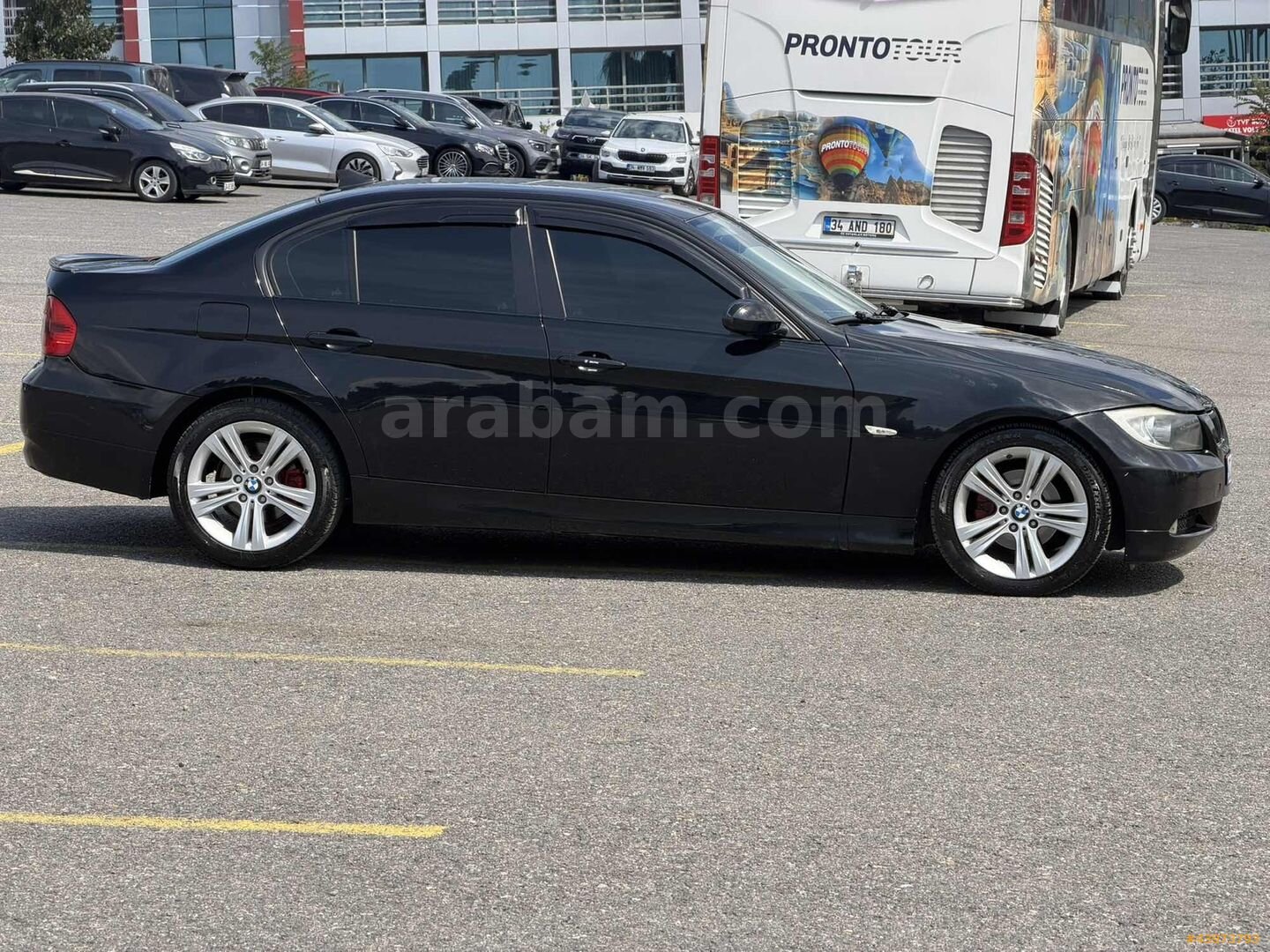 Galeriden BMW 3 Serisi 320i 2007 Model İstanbul 268.000 km Siyah 7