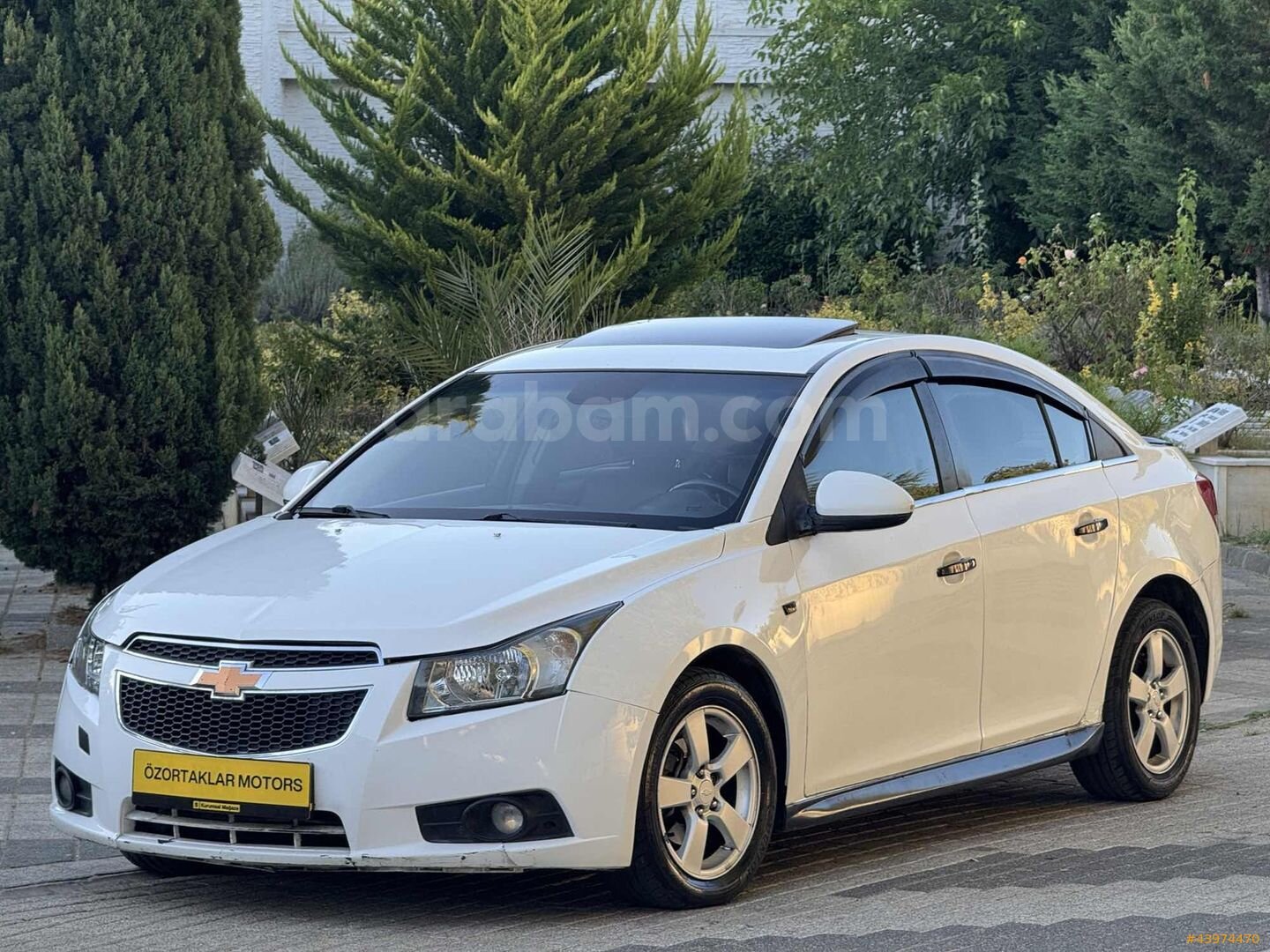 ÖZORTAKLAR'DAN 2010 CRUZE 165 BİN KM OTOMATİK SANROFLU BAKIMLI 3