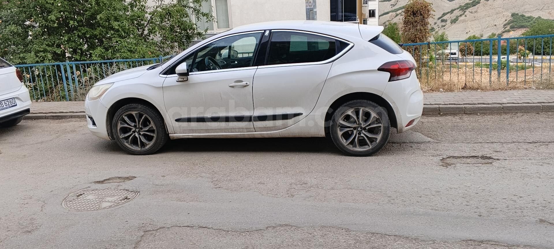 Sahibinden DS Automobiles DS4 1.6 e-HDi D-Sport 2012 Model 5