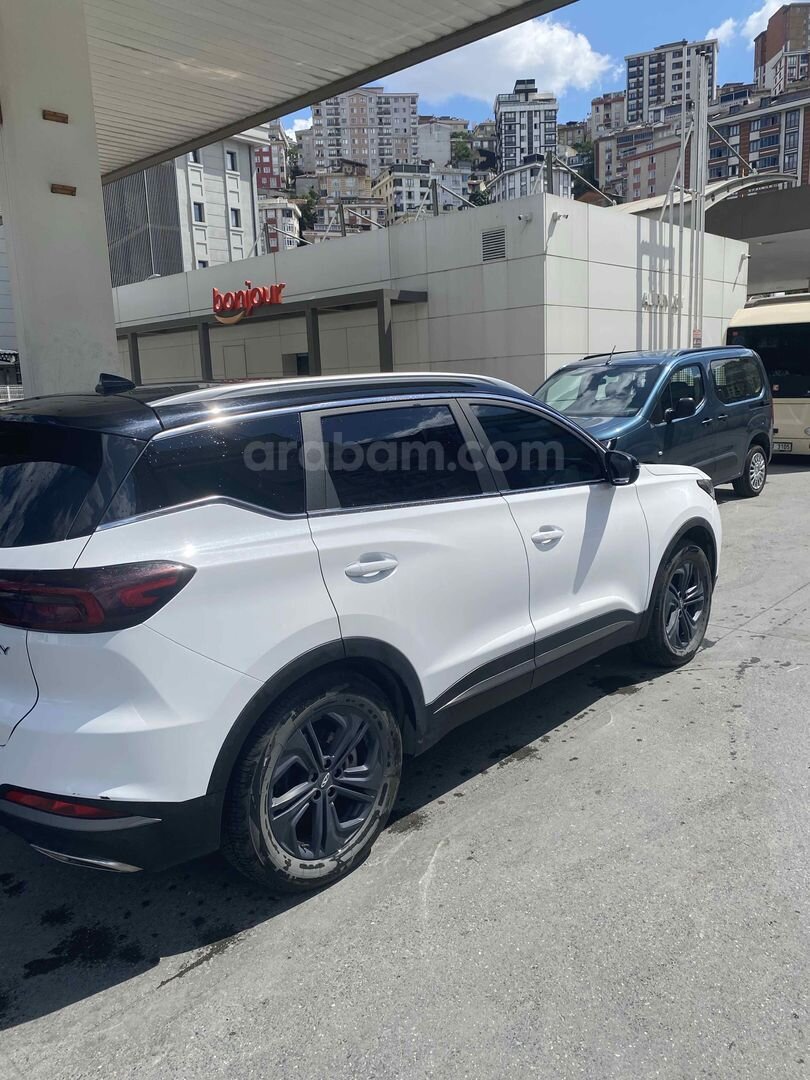 Sahibinden Chery Tiggo 7 Pro 1.6 TGDI Comfort 2024 Model İstanbul 45.000 km Beyaz 3