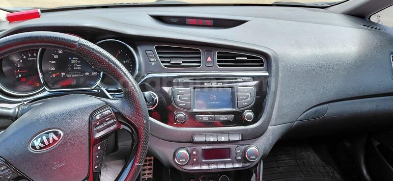 Sahibinden Kia Ceed 1.6 CRDi Premium 2013 Model