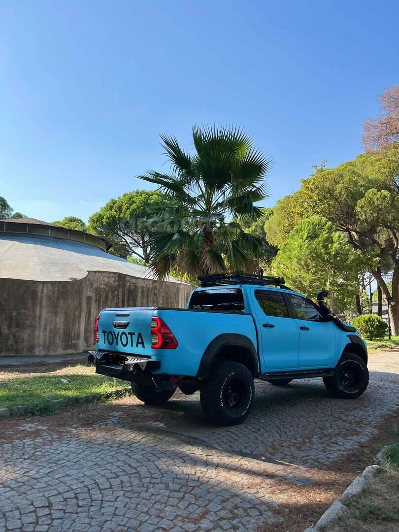 Galeriden Toyota Hilux 2.4 D-4D 4x4 Adventure 2015 Model Aydın 5