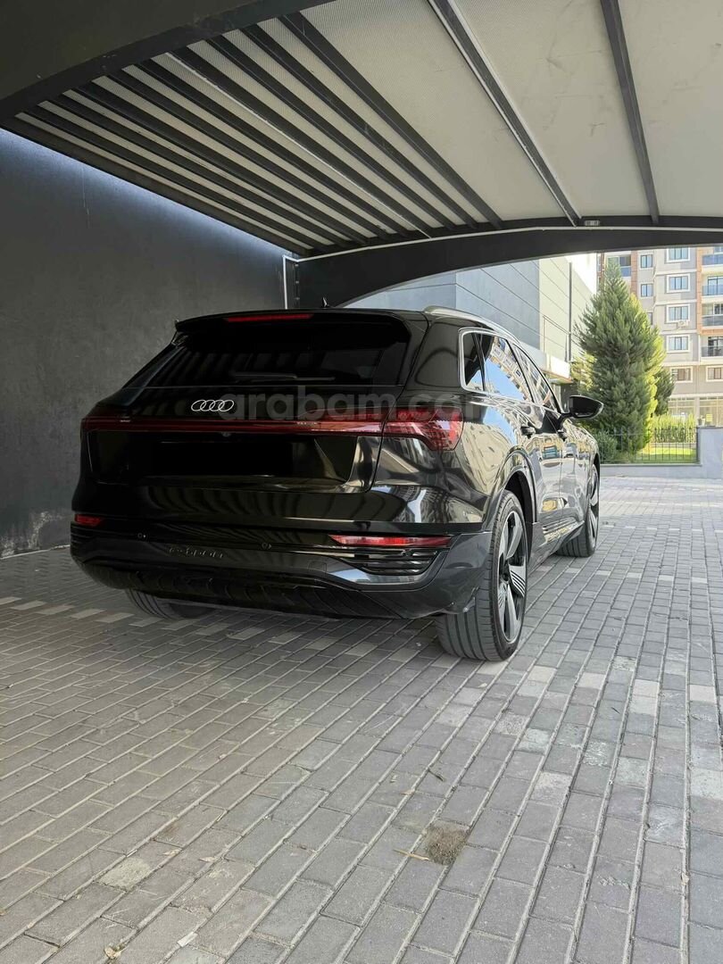 Sahibinden Audi Q8 E-Tron Advanced 2023 Model 2