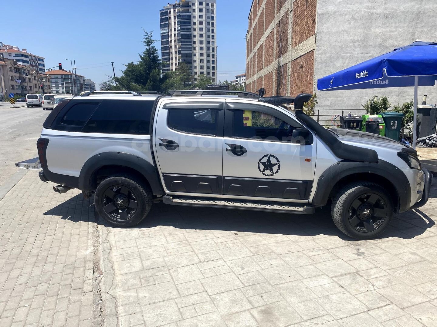 Sahibinden Isuzu D-Max 2.5 4x2 LTD 2013 Model 145.000 km Gri (Gümüş) 3