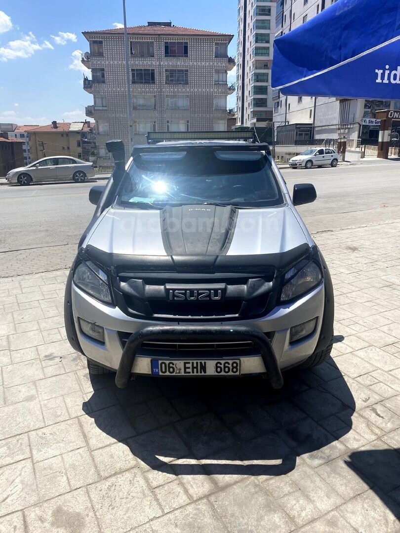 Sahibinden Isuzu D-Max 2.5 4x2 LTD 2013 Model 145.000 km Gri (Gümüş) 4