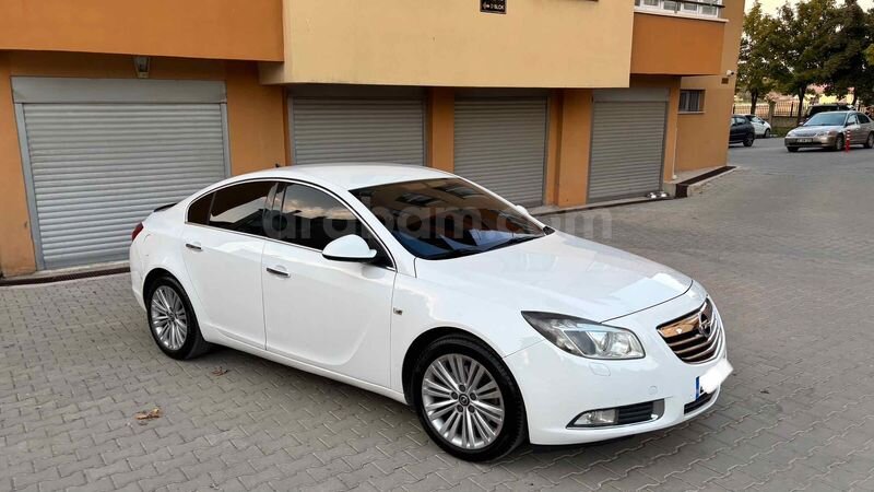 Sahibinden Opel Insignia 1.6 T Cosmo 2012 Model Eskişehir 169.000 km Beyaz