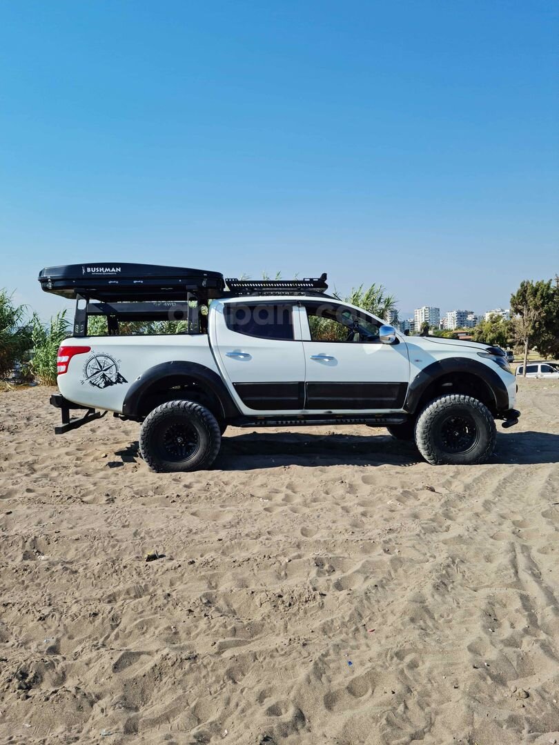 SAHİBİNDEN FULL OFF-ROAD & KAMP DONANIMLI L200 5