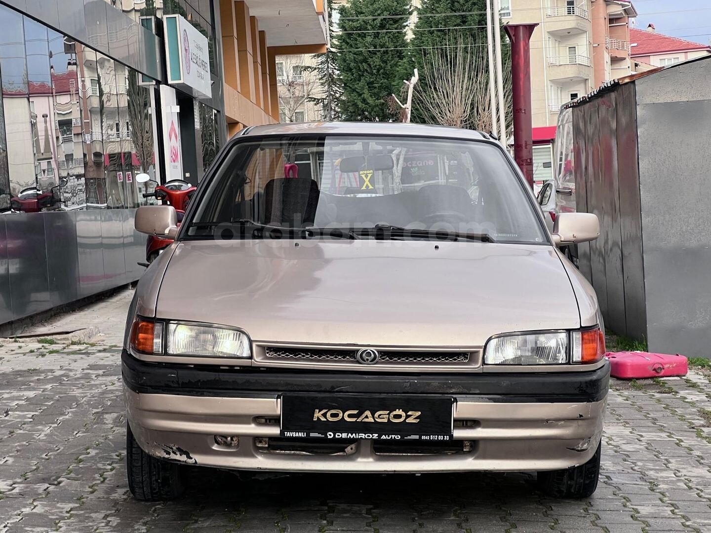 Sahibinden Mazda 323 1.6 GLX 1997 Model 4