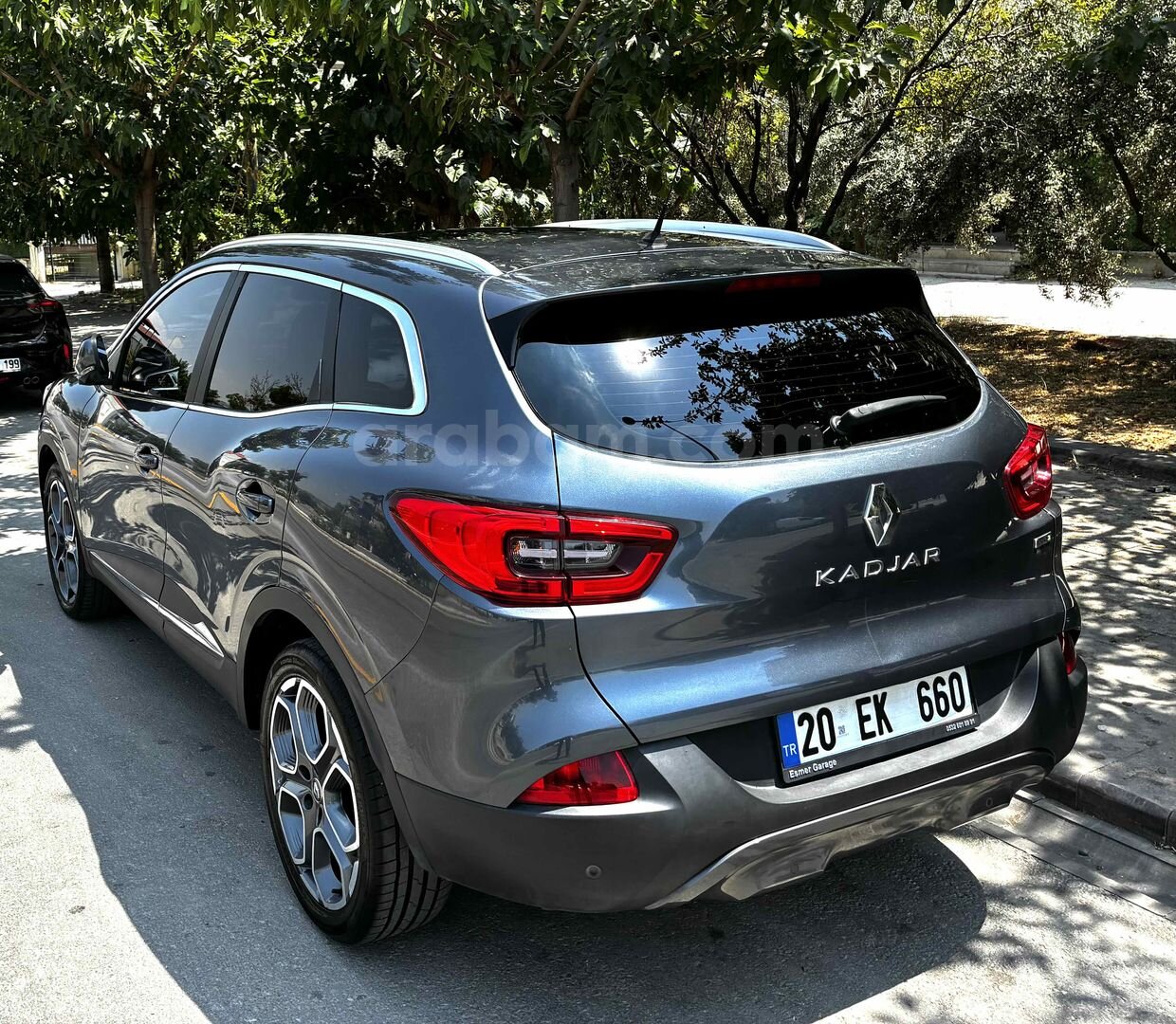 Kadjar 1.5 dCi Icon 2016 Model Cam tavanlı Full 3