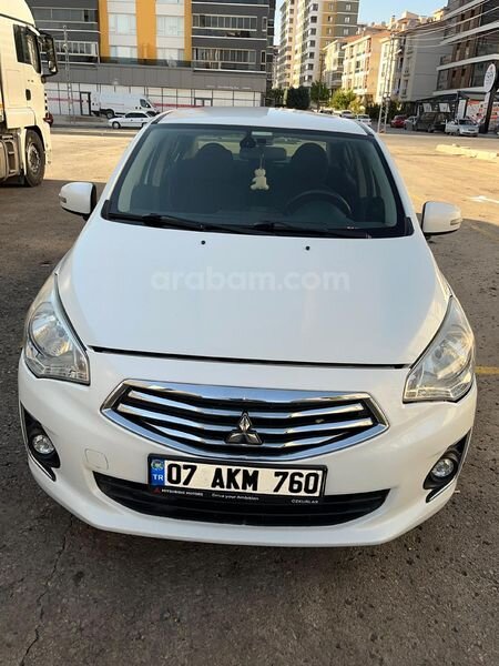 ÇOK TEMİZ BAKIMLI (ACİLL) OTOMATİK VİTES GARAJ ARABASI