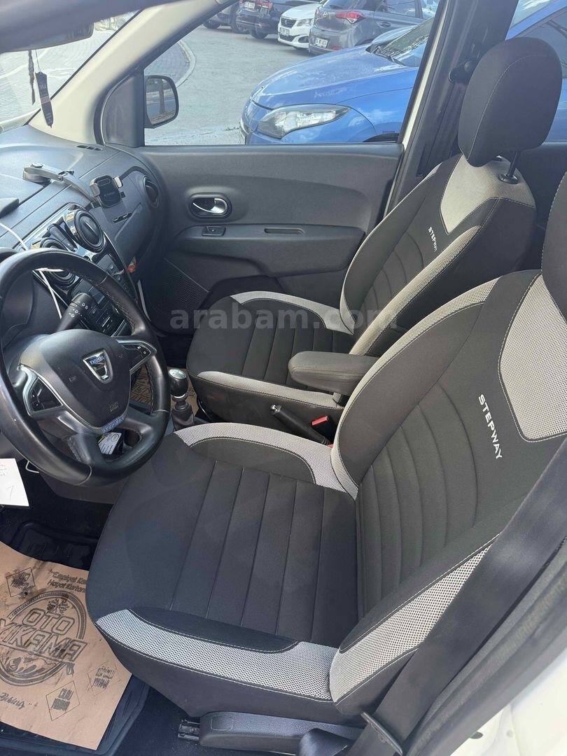 Sahibinden Dacia Lodgy 1.5 BlueDCI Stepway 2019 Model İstanbul 130.000 km Beyaz 7