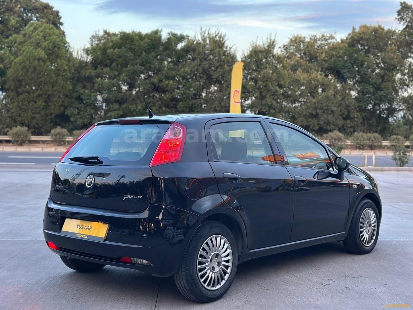Galeriden Fiat Punto Grande 1.4 Fire Active 2010 Model Manisa 160.000 km Siyah 6