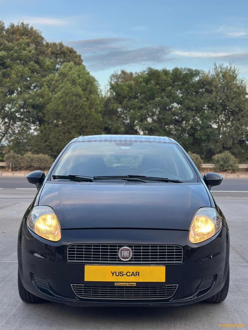 Galeriden Fiat Punto Grande 1.4 Fire Active 2010 Model Manisa 160.000 km Siyah 2