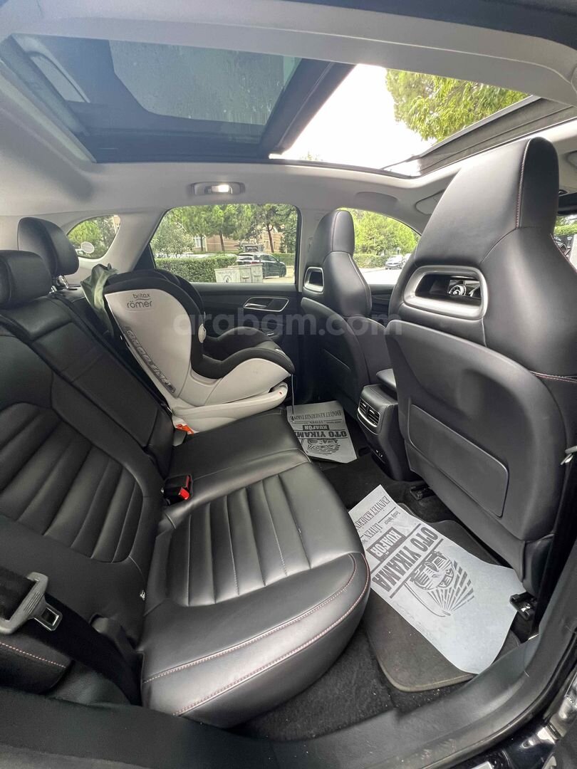 Sahibinden MG HS 1.5 T-GDI Luxury 2024 Model İstanbul 57.000 km Siyah 3