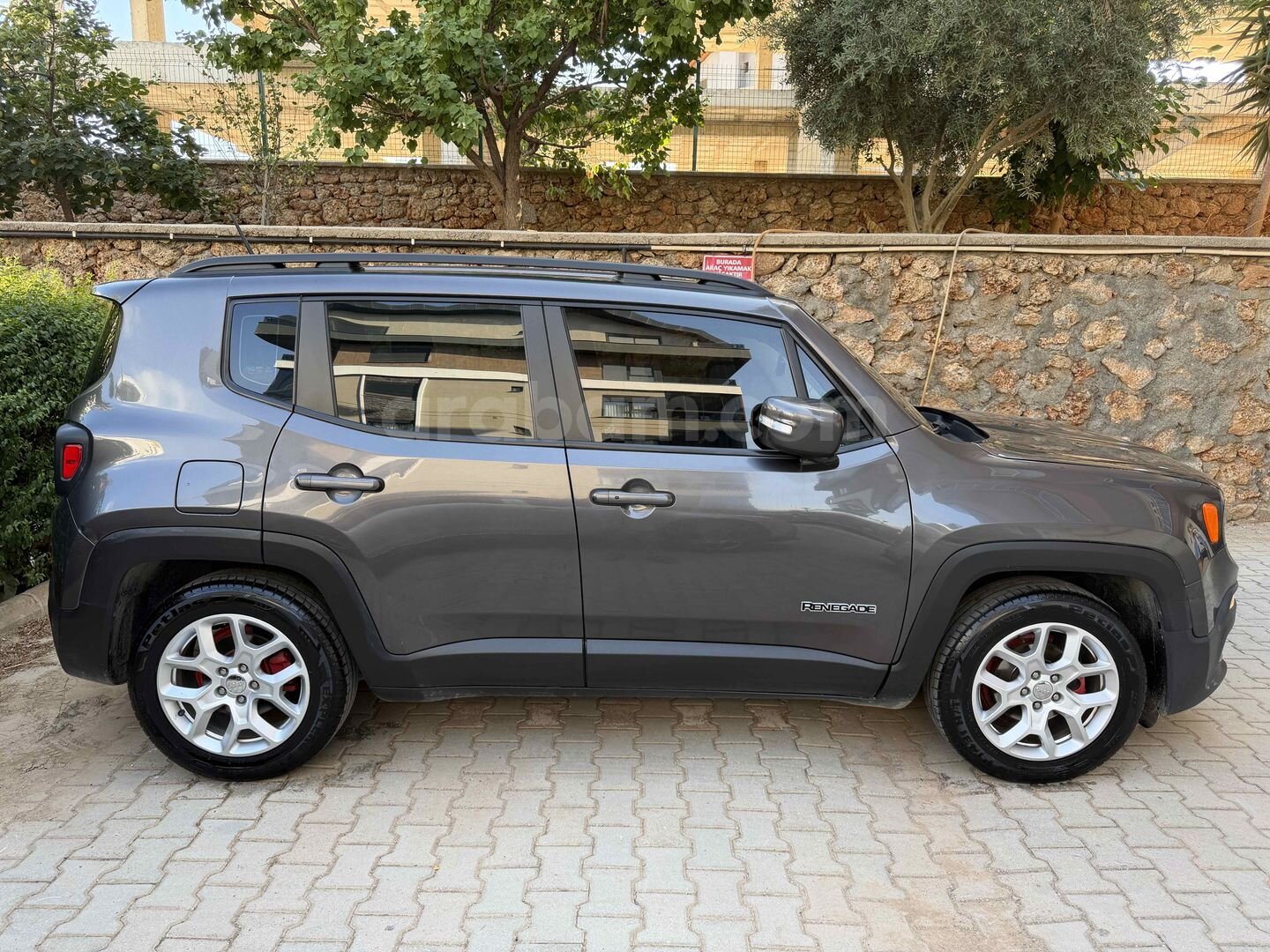 Sahibinden Jeep Renegade 1.6 MultiJet Longitude 2017 Model 149.000 km Füme 3