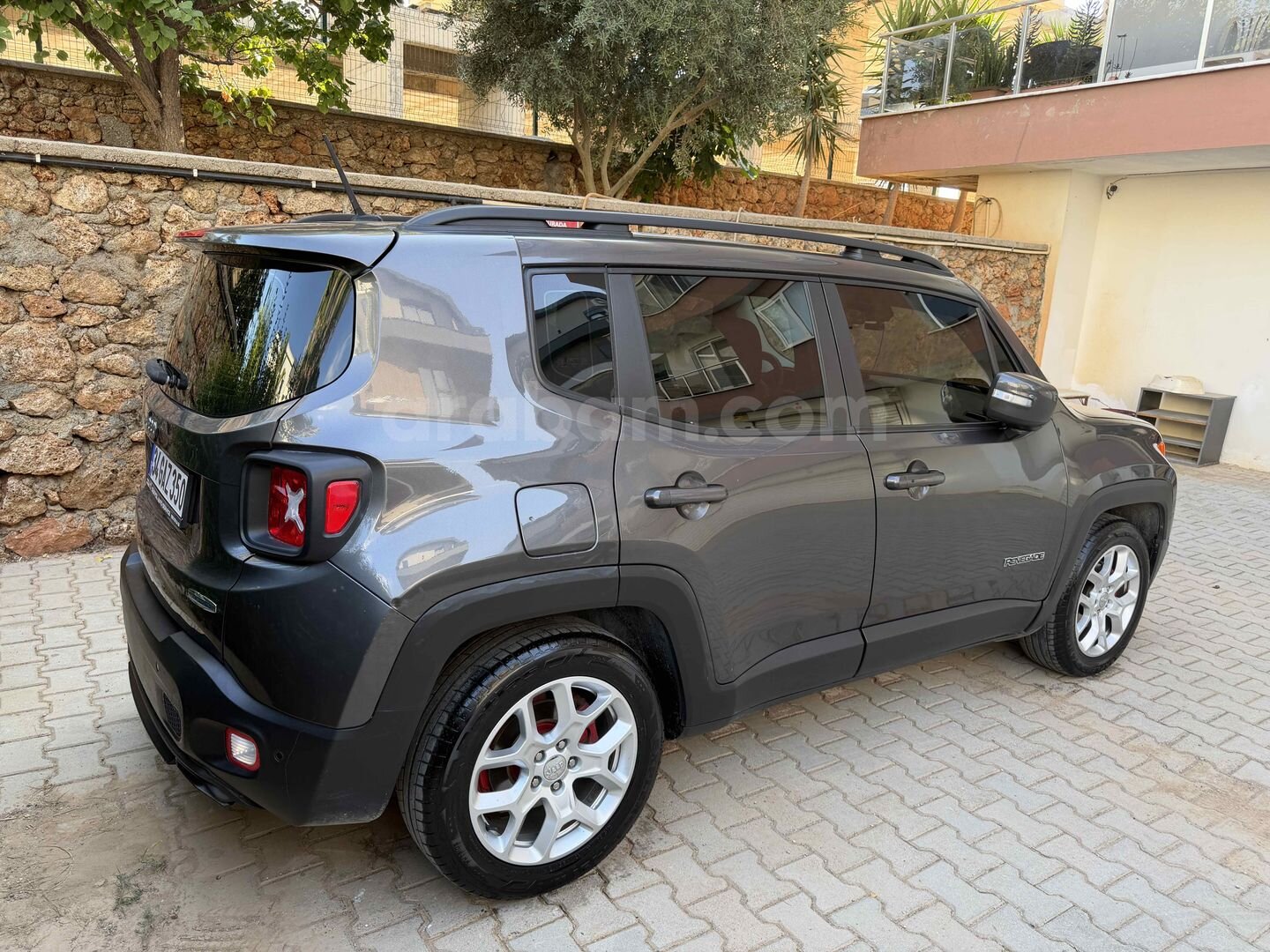 Sahibinden Jeep Renegade 1.6 MultiJet Longitude 2017 Model 149.000 km Füme 4