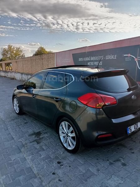Sahibinden Kia Ceed 1.6 CRDi Concept Plus 2013 Model