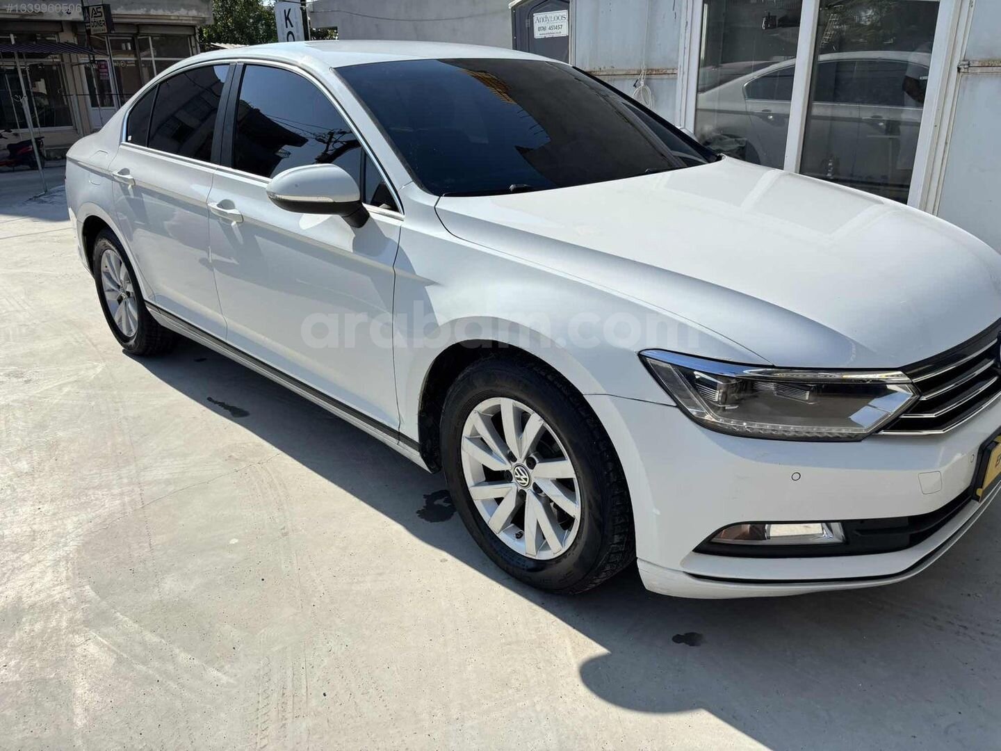 Galeriden Volkswagen Passat 1.6 TDi BlueMotion Trendline 2018 Model Hatay 169.000 km Beyaz 3
