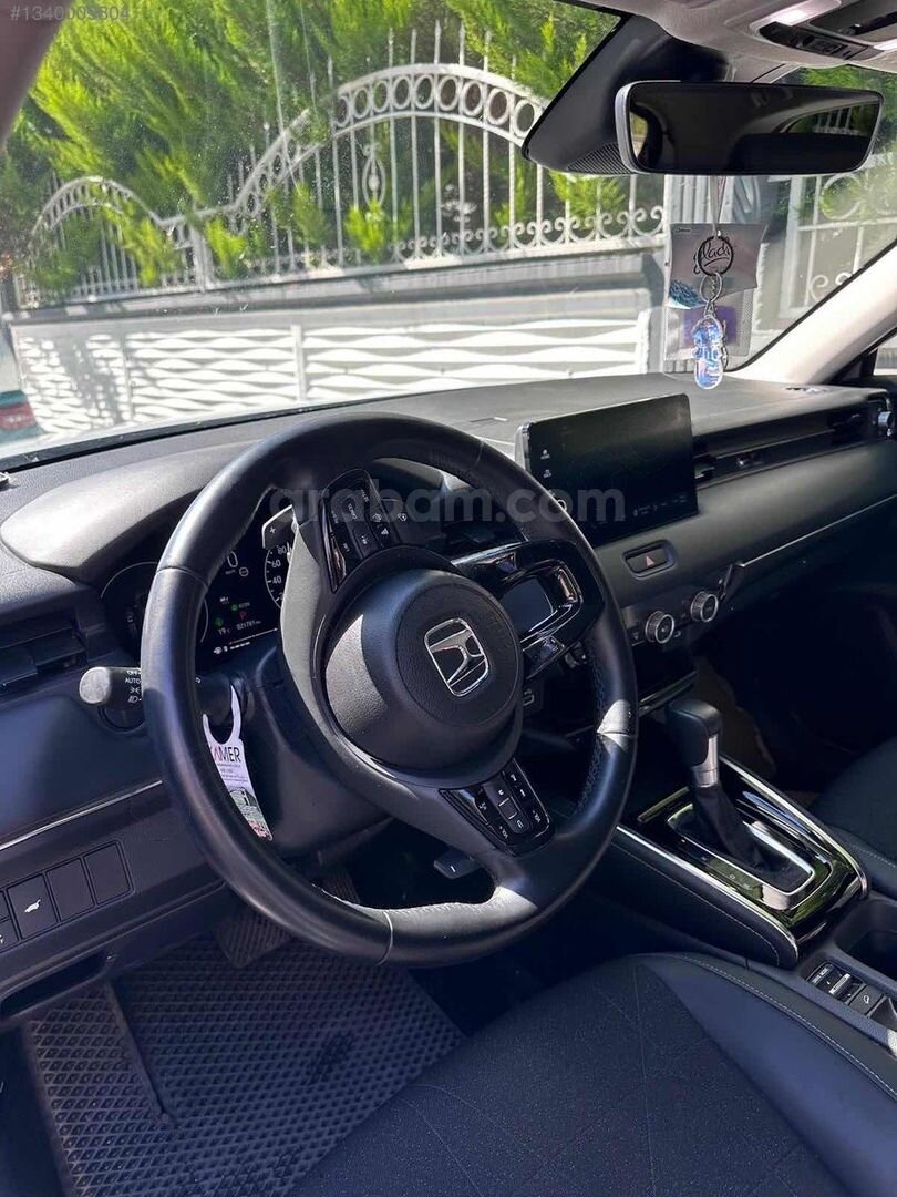 2024 1.5 ADVANCE HATASIZ BOYASIZ 25 BİN KM 6