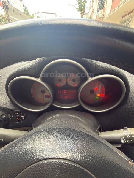 Sahibinden Alfa Romeo 147 1.6 TS Distinctive 2004 Model 3