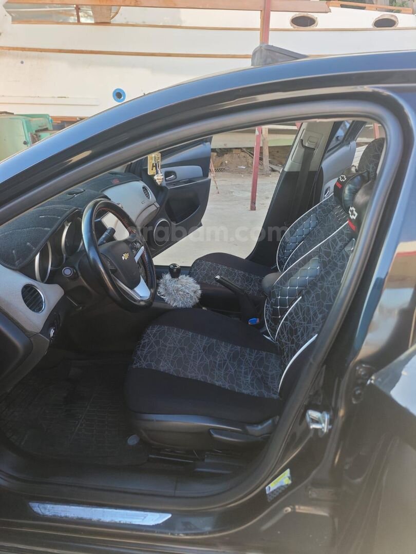 Sahibinden Chevrolet Cruze 1.6 LS 2011 Model Siyah 7