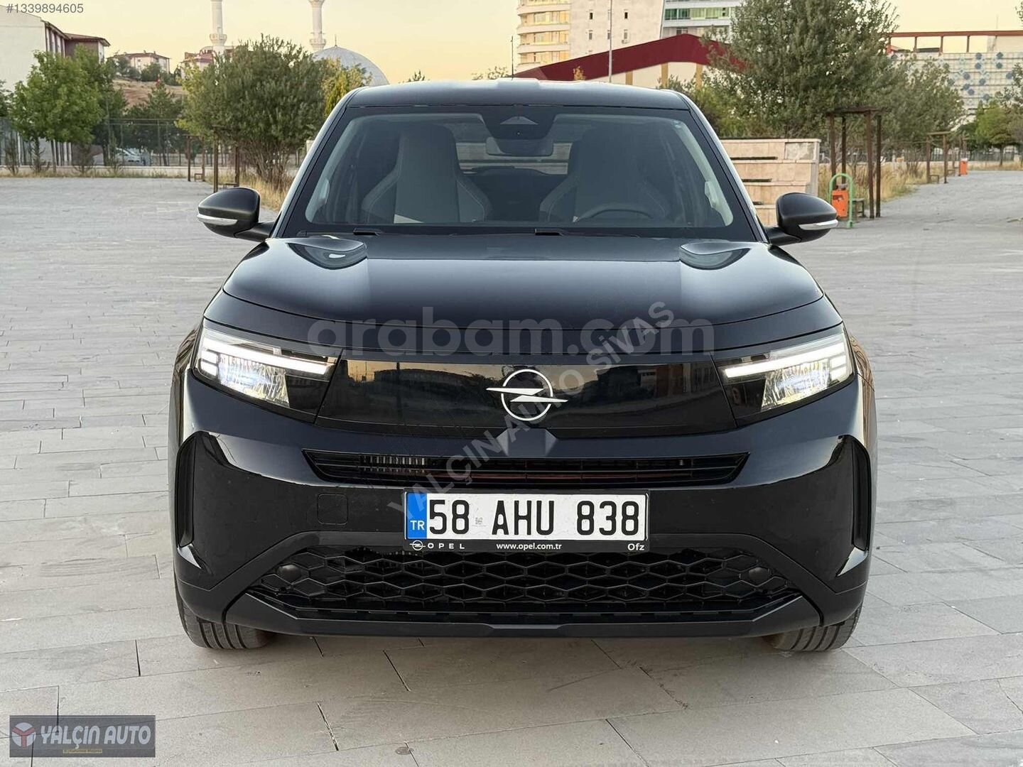 Galeriden Opel Frontera 1.2 Hybrid Edition 2026 Model Sivas 6.100 km Siyah 5