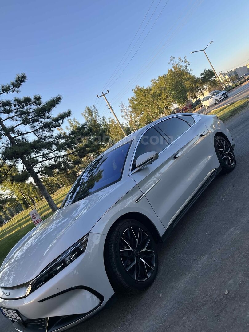Sahibinden BYD Han Executive 2025 Model Konya 11.000 km Gri (titanyum) 3