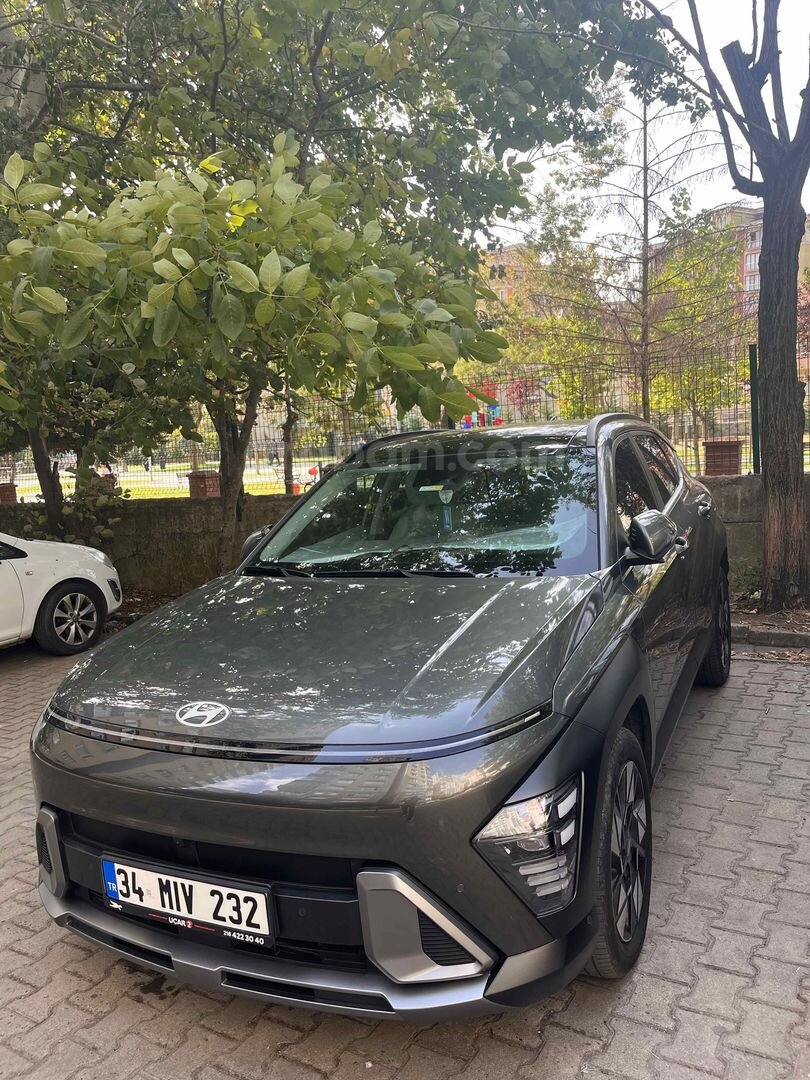 Sahibinden Hyundai Kona 1.6 T-GDI Prime 2024 Model İstanbul 22.000 km Gri (titanyum) 3
