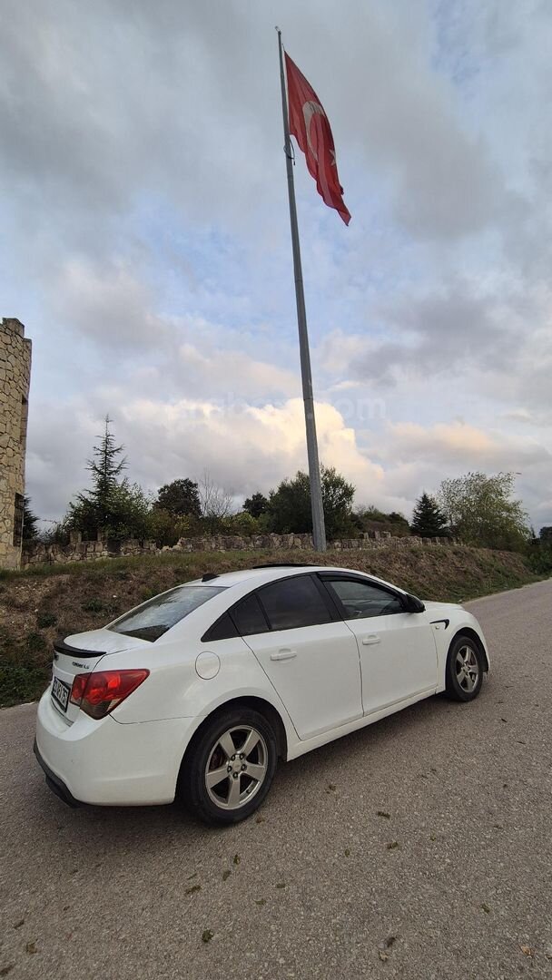 CHEVROLET CRUZE 1.6 LS PLUS SUNROOF 124 HP | OTOMATİK 4