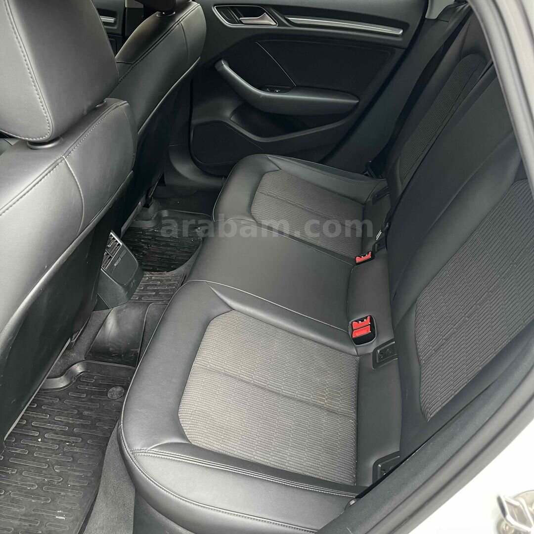 Sahibinden Audi A3 Sportback 1.6 TDI Design Line 2018 Model Ankara 90.000 km Beyaz 4
