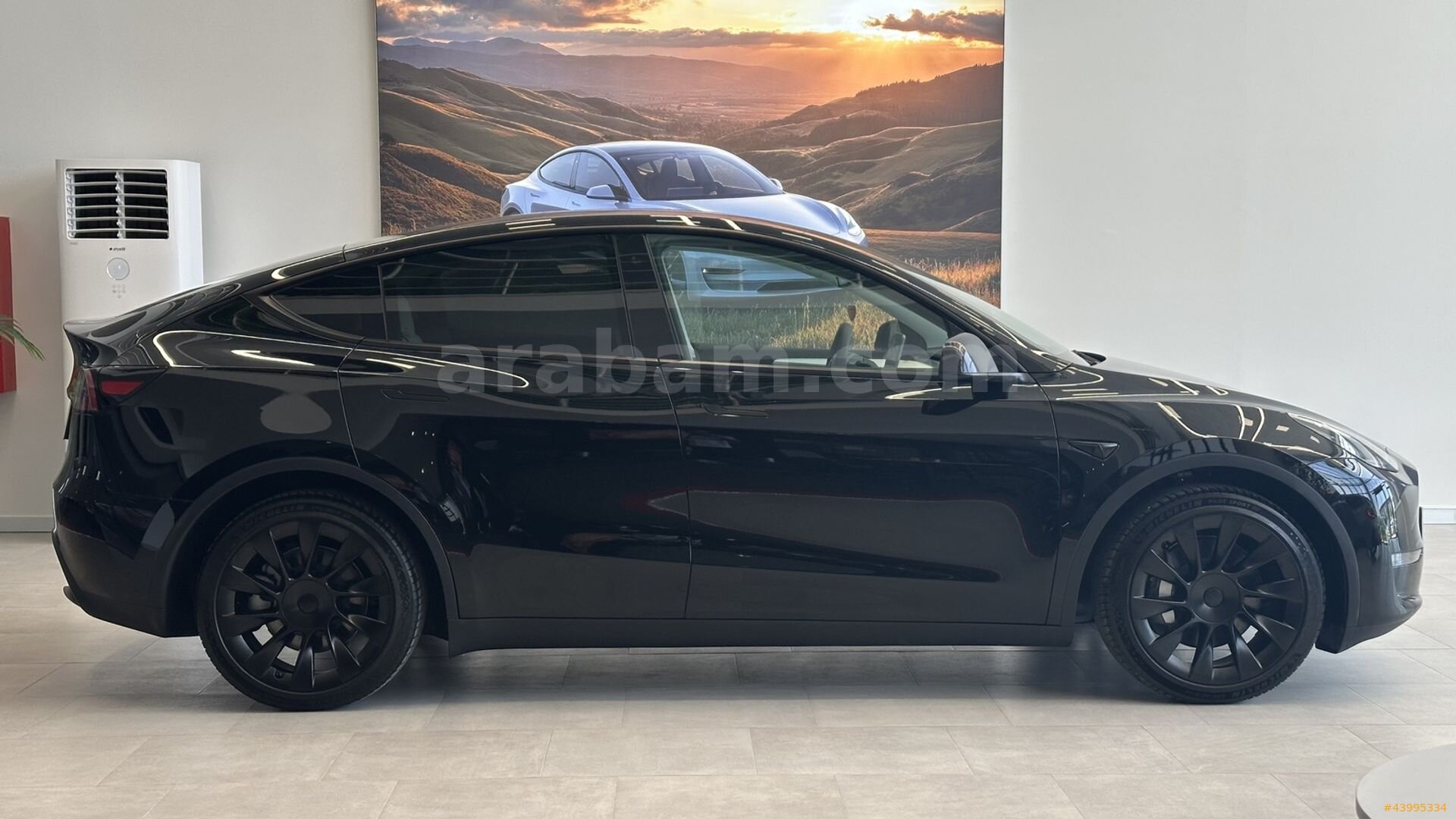 Galeriden Tesla Model Y Long Range AWD 2023 Model Bursa 6.389 km Siyah 4