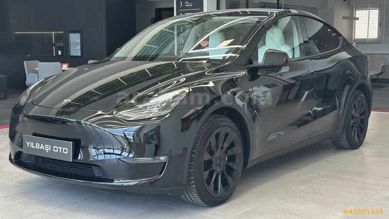 Galeriden Tesla Model Y Long Range AWD 2023 Model Bursa 6.389 km Siyah
