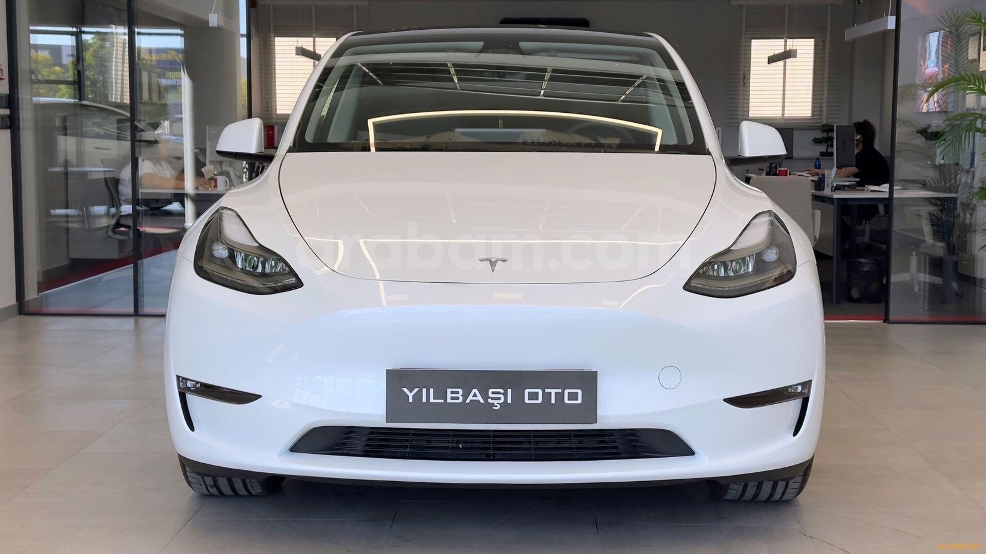 Galeriden Tesla Model Y Long Range AWD 2023 Model Bursa 6.001 km Beyaz 2