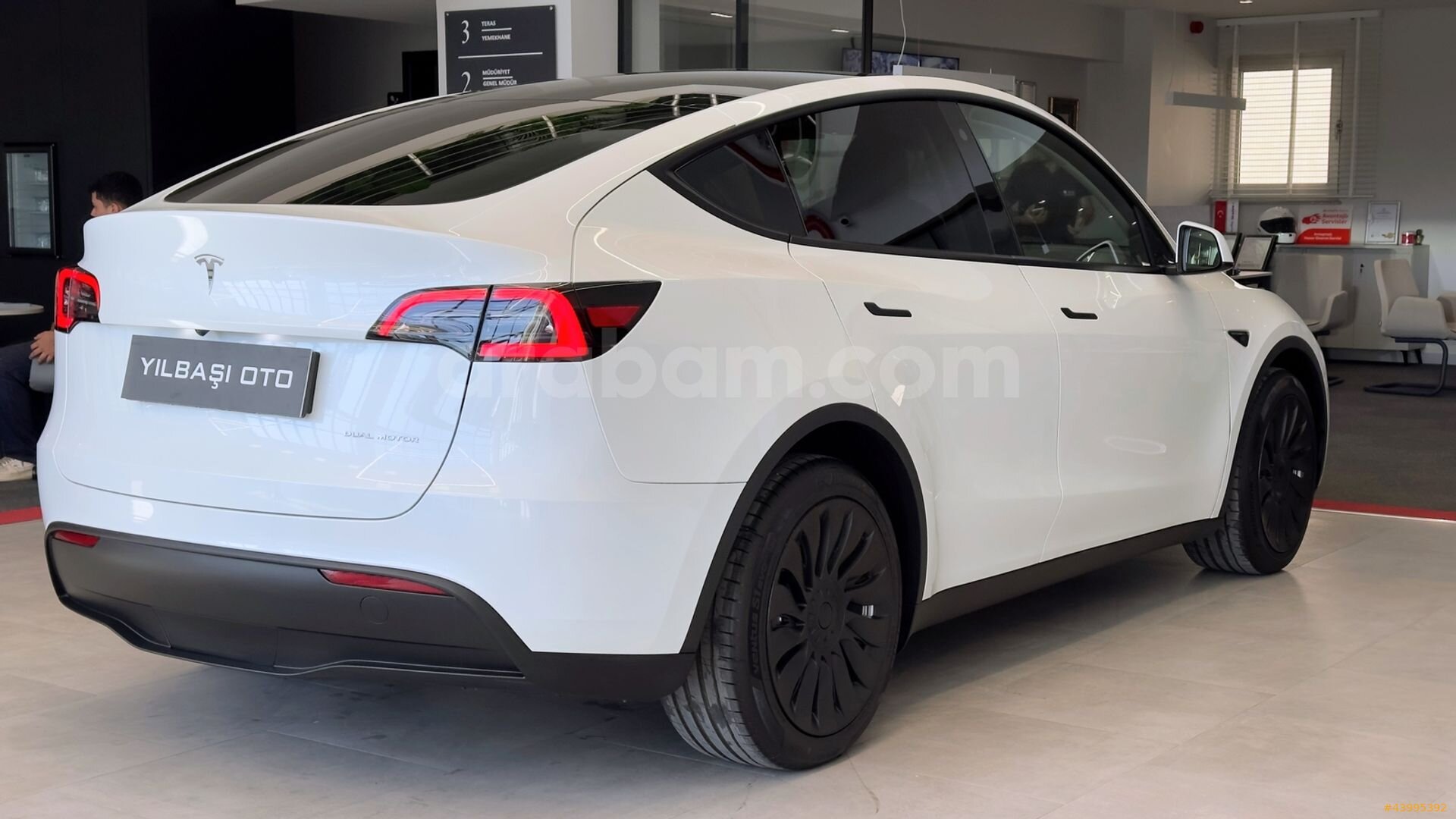 Galeriden Tesla Model Y Long Range AWD 2023 Model Bursa 6.001 km Beyaz 7