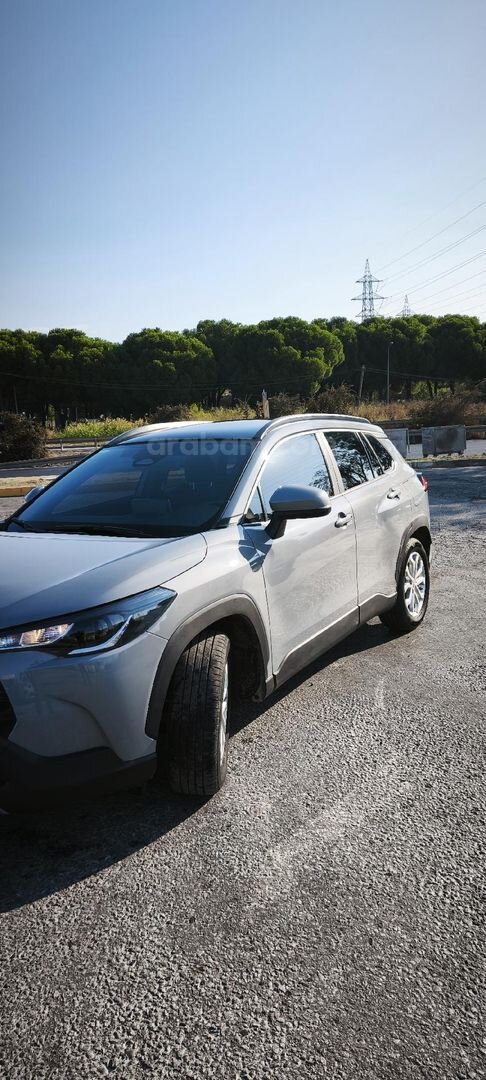 Sahibinden Toyota Corolla Cross 1.8 Hybrid Flame X-Pack 2025 Model 1