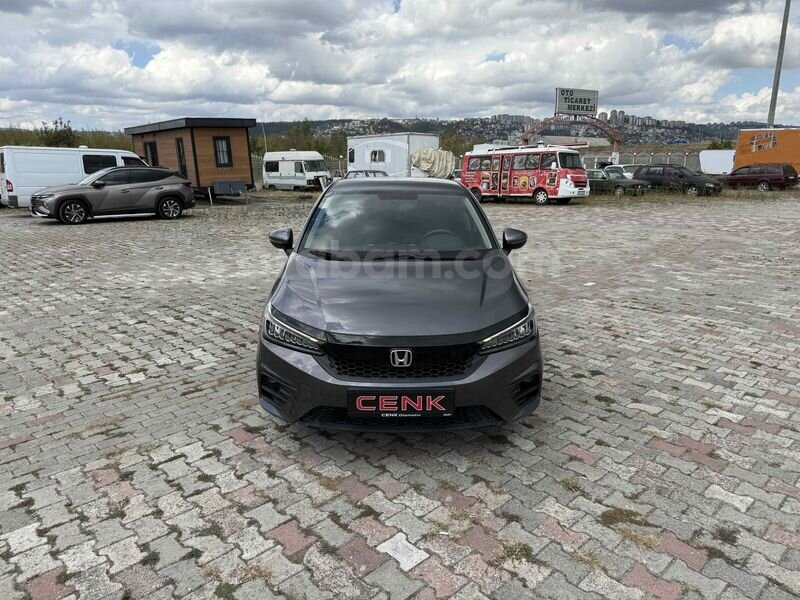 Galeriden Honda City 1.5 i-VTEC Executive 2021 Model Kocaeli 47.000 km Füme