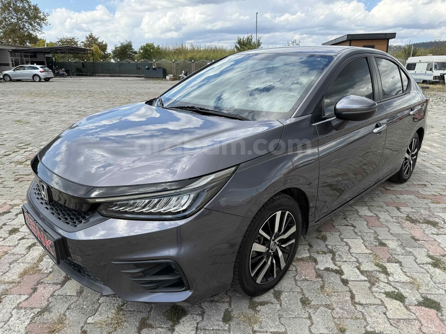 Galeriden Honda City 1.5 i-VTEC Executive 2021 Model Kocaeli 47.000 km Füme 4