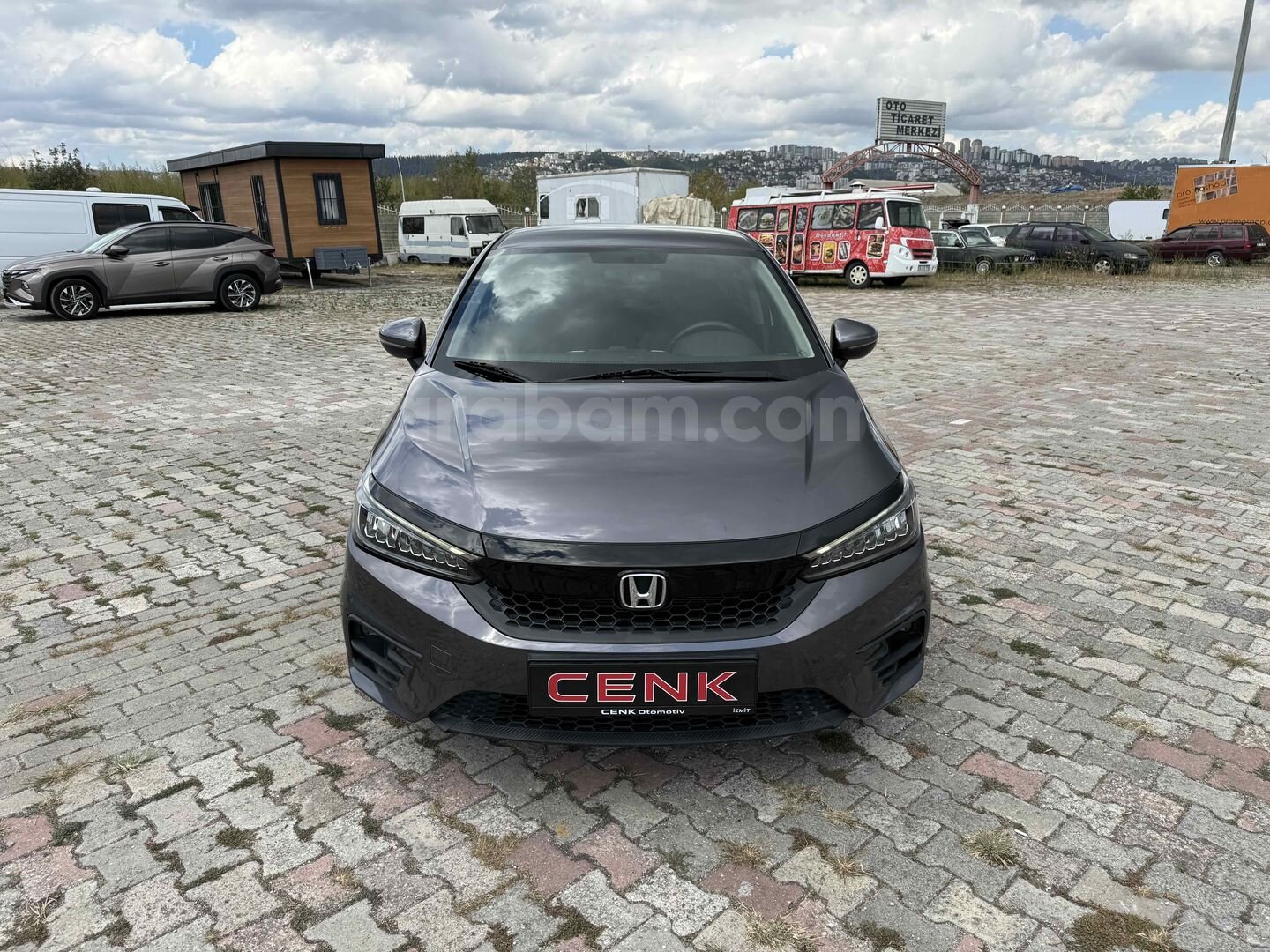 Galeriden Honda City 1.5 i-VTEC Executive 2021 Model Kocaeli 47.000 km Füme 2