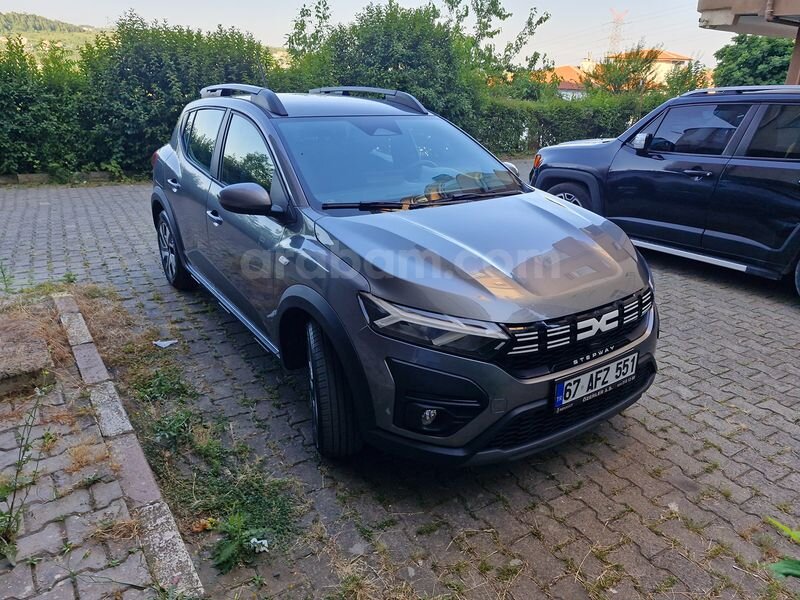 Dacia Sandero STEPWAY 1.0 TCe Expression CVT Otomatik GSR2 2025 Model
