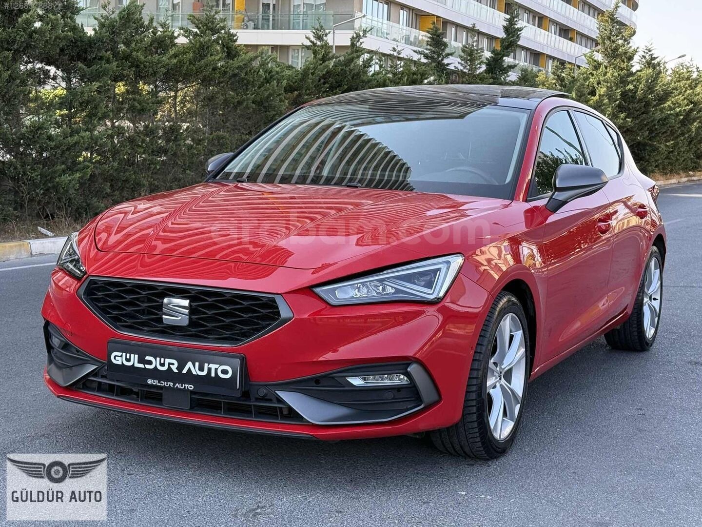 Galeriden Seat Leon 1.5 eTSI FR 2023 Model İstanbul 53.000 km Kırmızı 3
