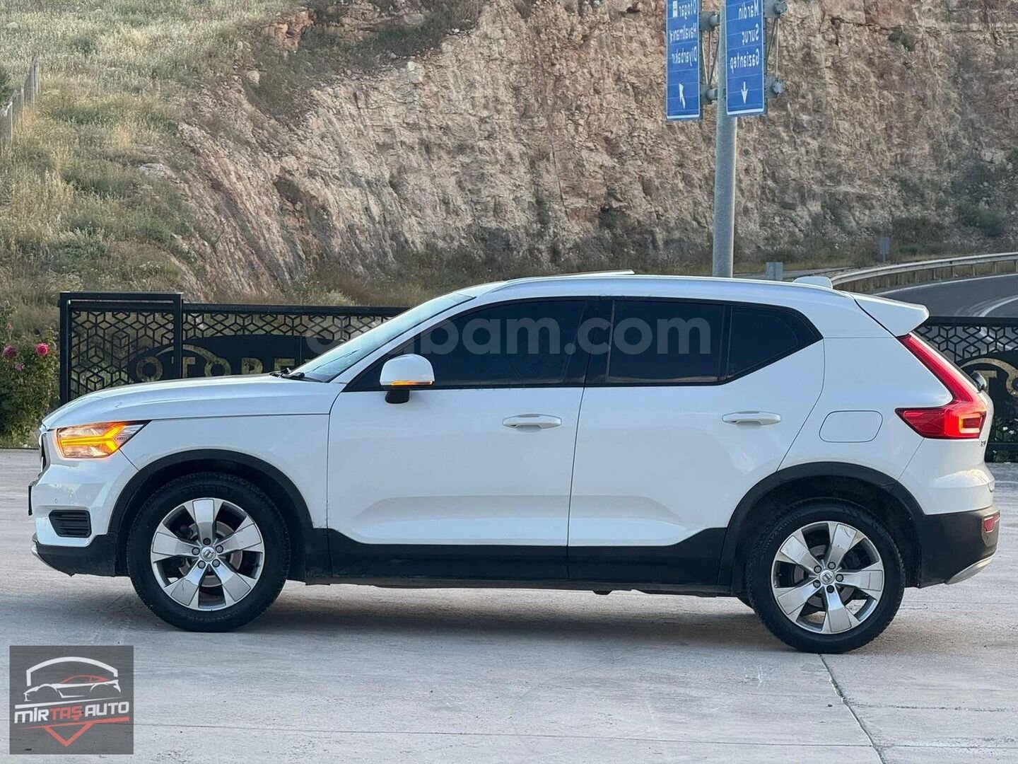 2019 MODEL XC40 2.0 D3 MOMENTUM 145.000 KM'DE 4