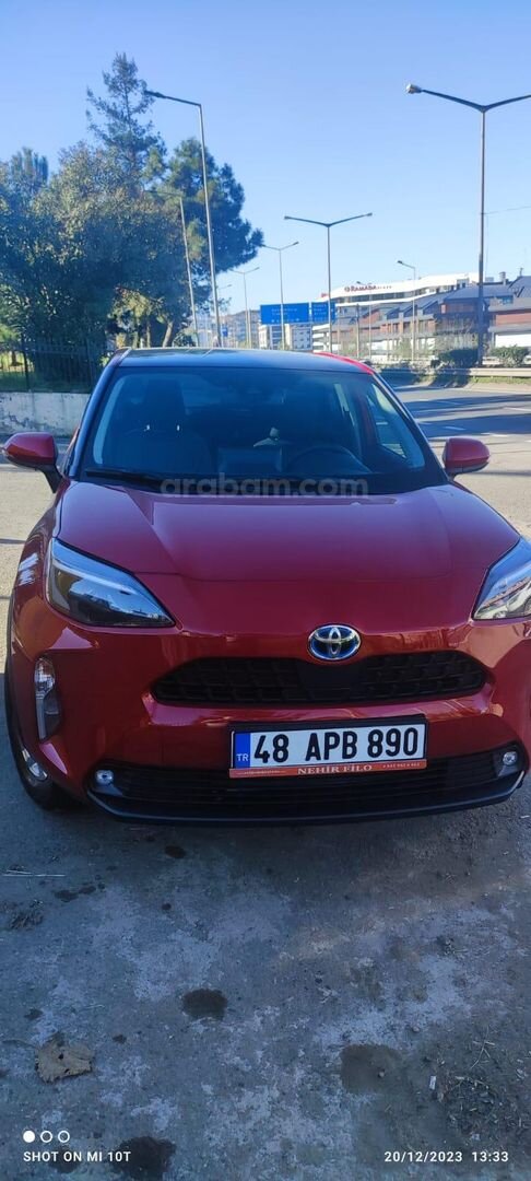 Sahibinden Toyota Yaris Cross 1.5 Hybrid Flame X-Pack 2023 Model 4