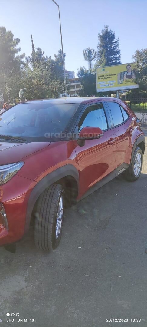 Sahibinden Toyota Yaris Cross 1.5 Hybrid Flame X-Pack 2023 Model 3