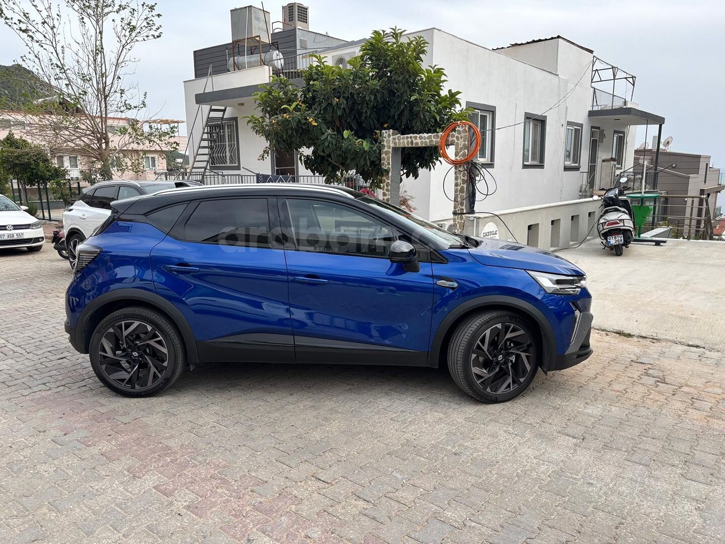 Sahibinden Renault Captur 1.3 TCe Esprit Alpine 2024 Model 2