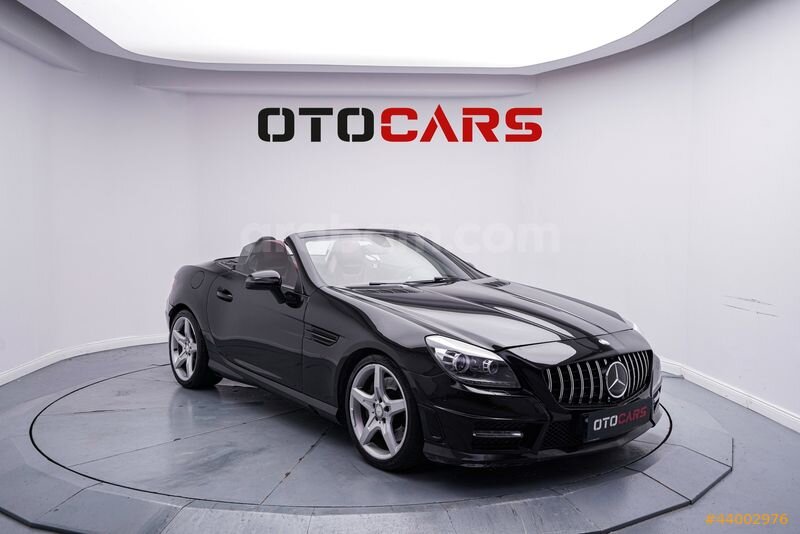 Galeriden Mercedes - Benz SLK 300 AMG 2015 Model İstanbul 134.000 km Siyah