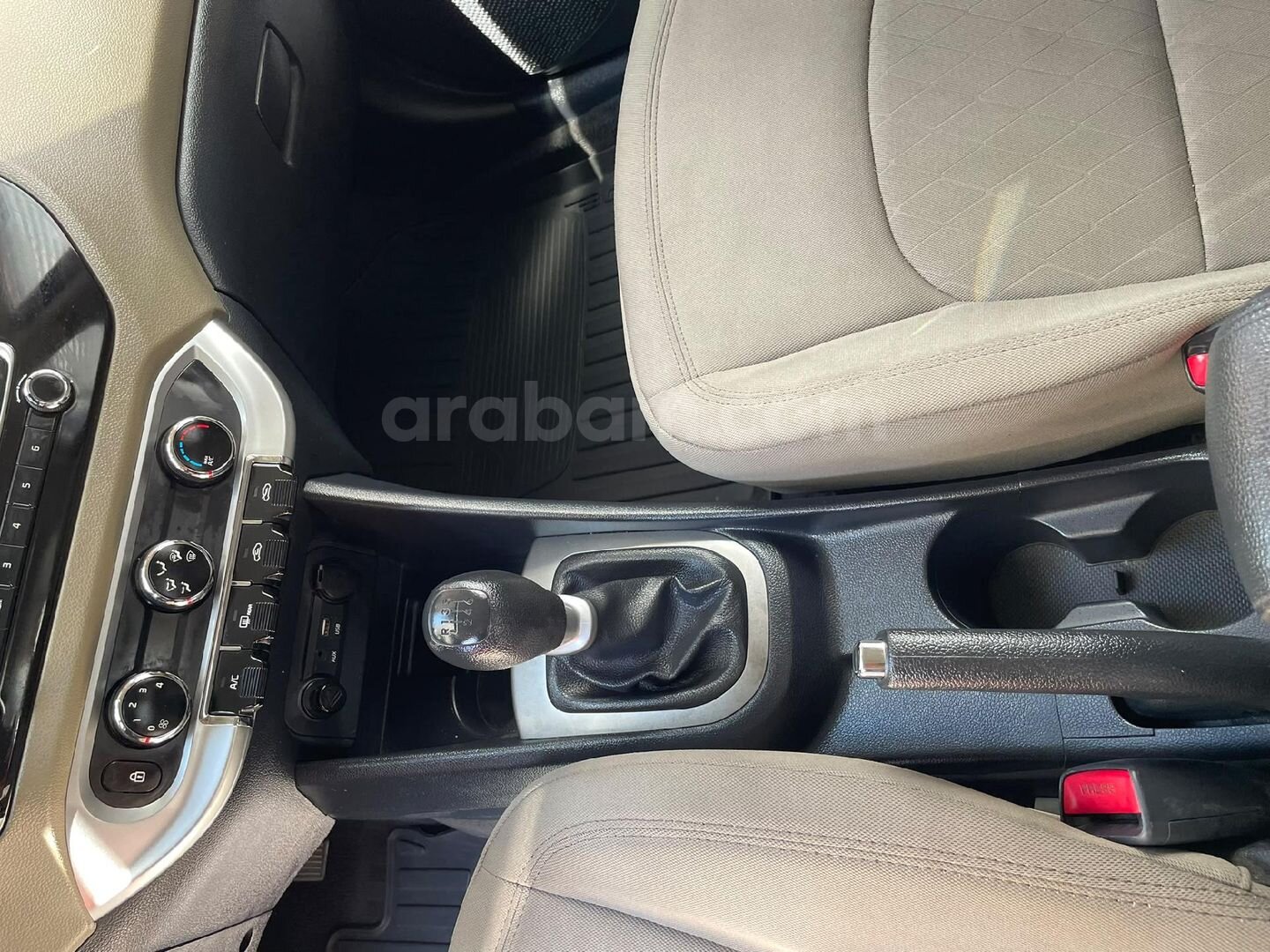 Sahibinden Kia Rio 1.4 CRDi Comfort 2015 Model İstanbul 126000 km Siyah 7