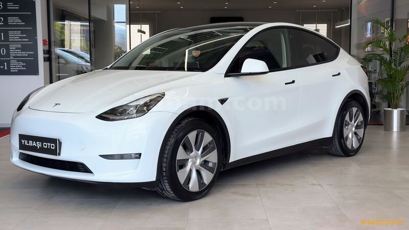 Galeriden Tesla Model Y Long Range AWD 2023 Model Bursa 47.829 km Beyaz