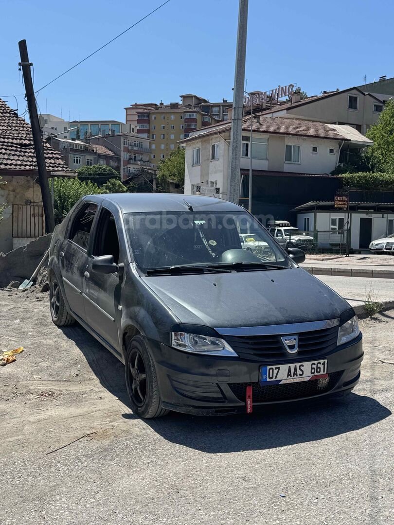 TAKASA AÇIKTIR Sahibinden Dacia Logan 1.5 dCi Ambiance 2012 Model 685.000 km Füme 7